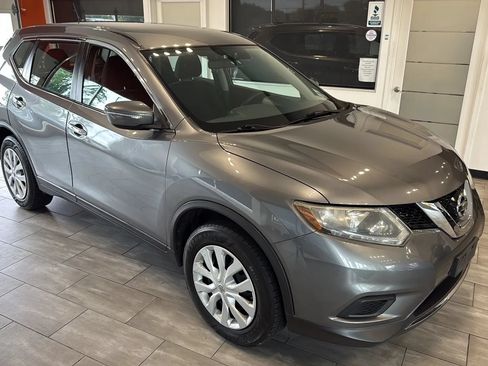 Used 2015 Nissan Rogue S FWD image 9