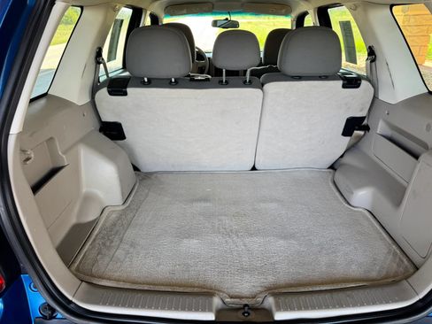 Used 2012 Ford Escape XLS FWD image 18