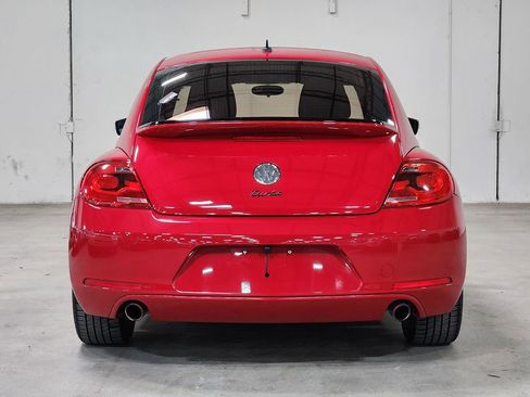 Used 2013 Volkswagen Beetle 2.0T image 10