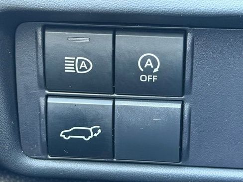 Certified 2024 Toyota Highlander XLE AWD/4WD image 37