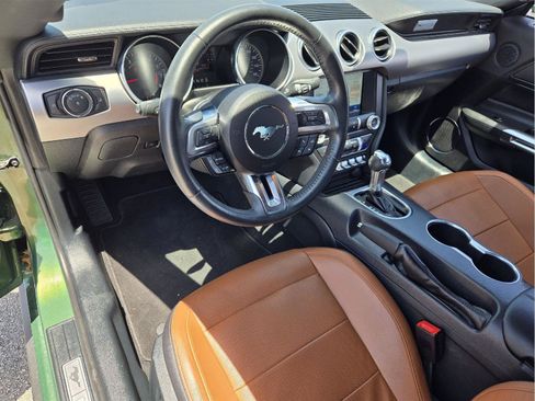 Used 2022 Ford Mustang Premium RWD image 24