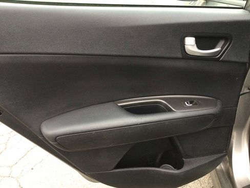 Used 2017 Kia Optima LX image 33