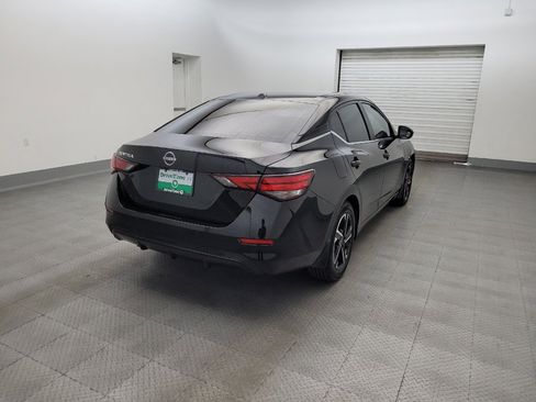 Used 2025 Nissan Sentra SV FWD image 9