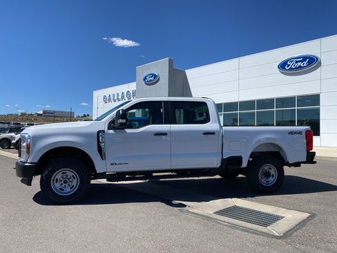 New 2026 Ford F350 XL w/ XL Off-Road Package AWD/4WD image 25