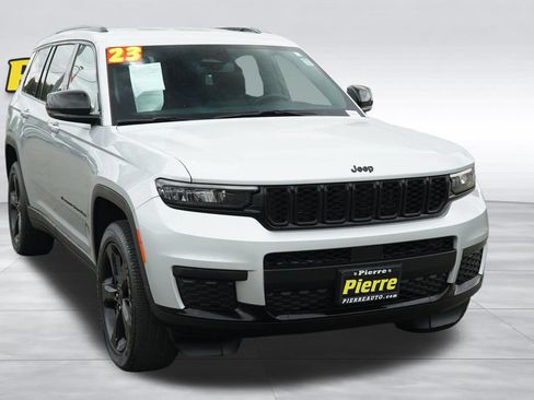Used 2023 Jeep Grand Cherokee L Laredo AWD/4WD image 2