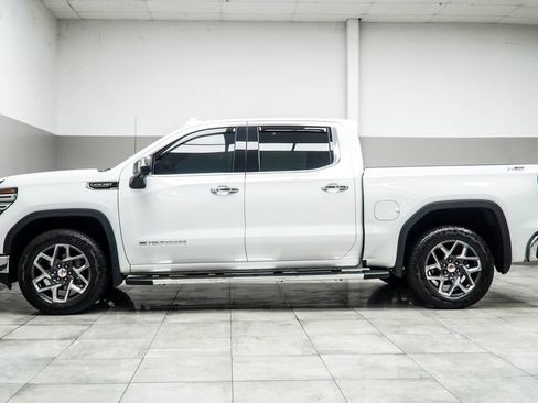 Used 2024 GMC Sierra 1500 SLT w/ SLT Premium Plus Package AWD/4WD image 9
