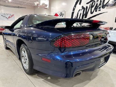 Used 2000 Pontiac Firebird Formula w/ Security Pkg RWD image 3