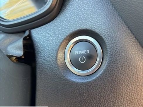 Used 2024 Toyota Corolla SE image 39