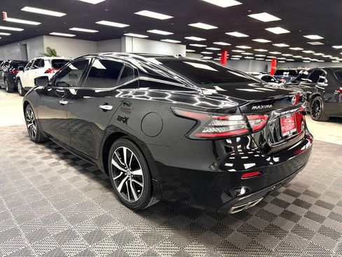 Used 2021 Nissan Maxima 3.5 SV w/ Floor Mat Group FWD image 11