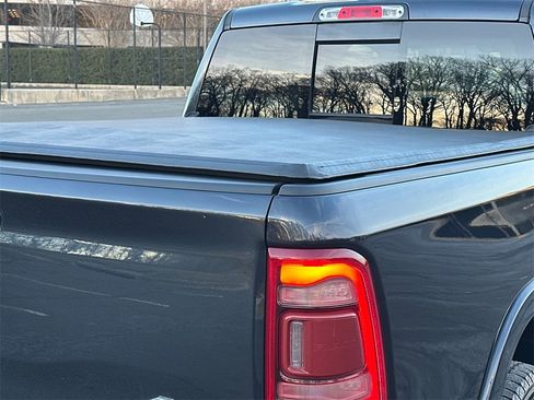 Used 2019 RAM 1500 Limited image 7