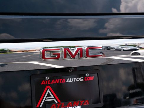 Used 2021 GMC Yukon SLT AWD/4WD image 16