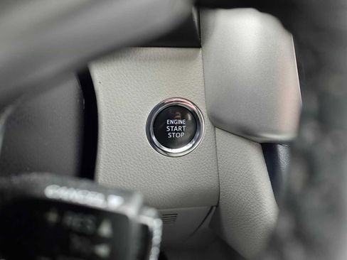 Used 2015 Toyota Highlander XLE image 28