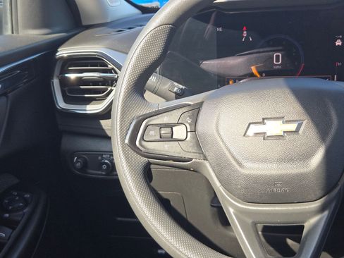 Used 2024 Chevrolet TrailBlazer LT FWD image 17