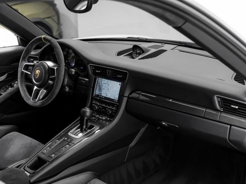 Used 2016 Porsche 911 GT3 RS RWD image 19