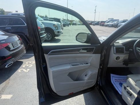 Used 2021 Volkswagen Atlas SEL Premium AWD/4WD image 16