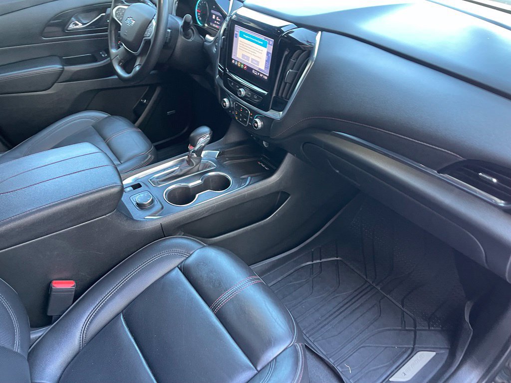 Used 2023 Chevrolet Traverse RS w/ LPO, Floor Liner Package AWD/4WD image 19