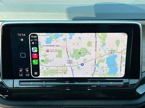 Used 2025 Volkswagen Atlas SE image 13