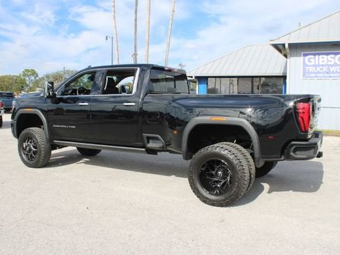 Used 2025 GMC Sierra 3500 Denali w/ Denali Reserve Package image 7