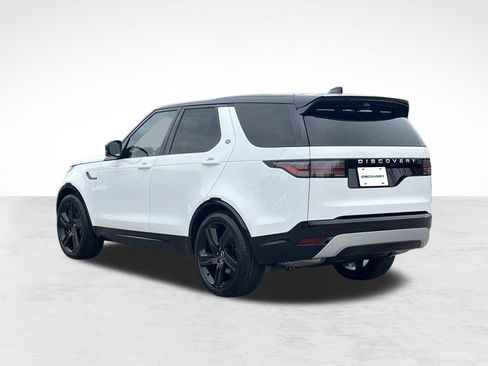 Used 2025 Land Rover Discovery Metropolitan Edition AWD/4WD image 3