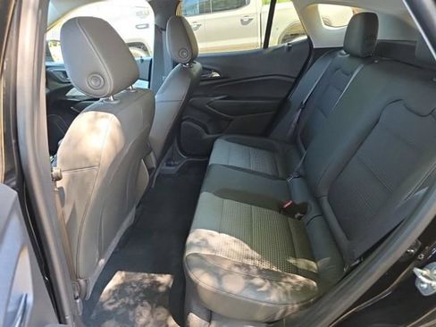 Used 2025 Chevrolet Trax LT w/ Driver Confidence Package FWD image 4