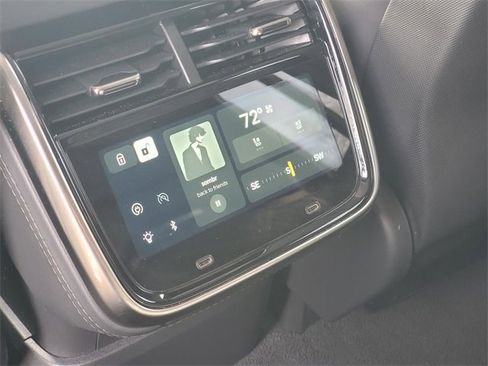 Used 2024 Rivian R1S Adventure image 27