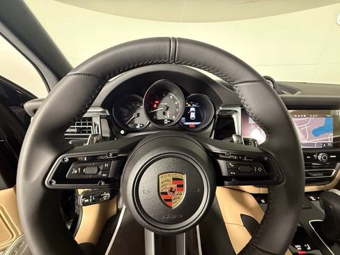 New 2025 Porsche Macan image 38