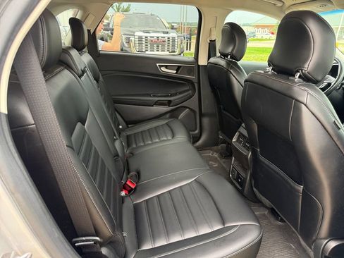 Used 2019 Ford Edge SEL w/ Equipment Group 201A AWD/4WD image 39