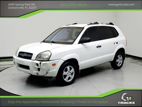 Used 2005 Hyundai Tucson GL image 1