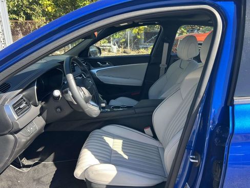 Certified 2025 Genesis G70 3.3T Advanced image 11