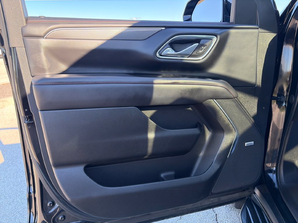 Used 2023 Chevrolet Tahoe RST AWD/4WD image 13