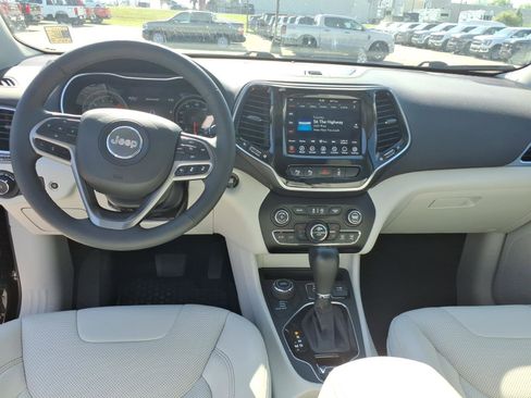 Used 2022 Jeep Cherokee Limited image 16