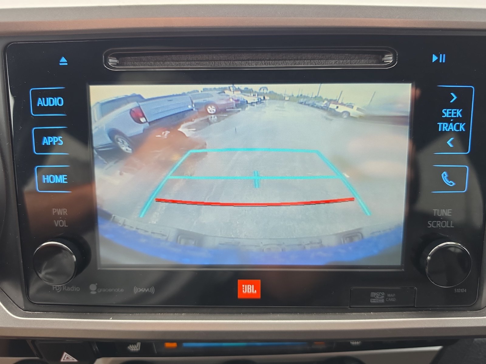 Used 2017 Toyota Tacoma Limited w/ Tow Package AWD/4WD image 18