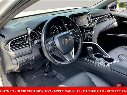 Used 2023 Toyota Camry SE w/ Convenience Package FWD image 17