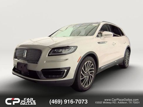Used 2019 Lincoln Nautilus Reserve FWD image 2