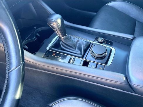 Used 2020 MAZDA MAZDA3 Sedan w/ Select Package image 17