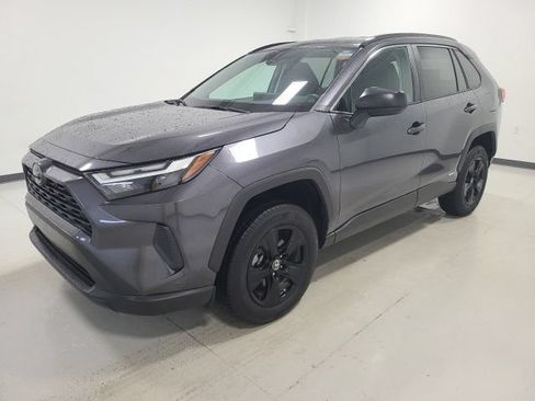 Certified 2023 Toyota RAV4 LE AWD/4WD image 3