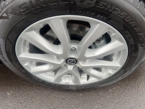 Certified 2022 Nissan Rogue Sport S image 40