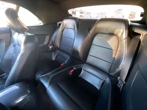 Used 2017 Ford Mustang GT Premium image 18