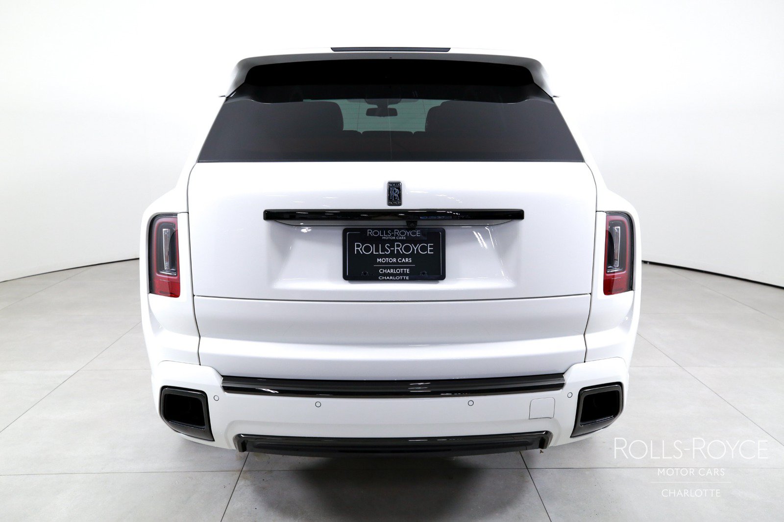 Certified 2025 Rolls-Royce Cullinan Black Badge AWD/4WD image 9