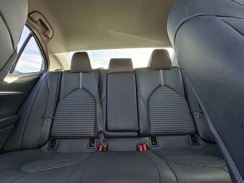 Used 2024 Toyota Camry SE image 27