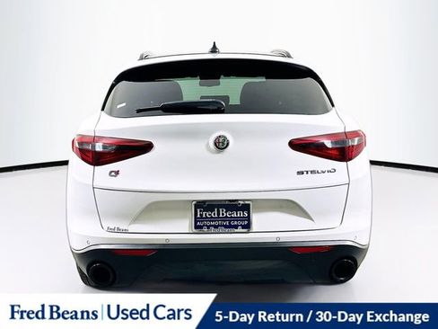 Used 2022 Alfa Romeo Stelvio Sprint image 6