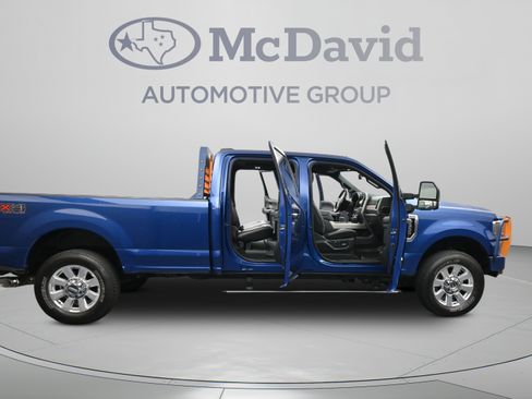 Used 2022 Ford F350 Platinum AWD/4WD image 41