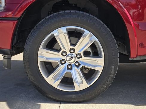 Used 2018 Ford F150 Platinum w/ Equipment Group 701A Luxury AWD/4WD image 15