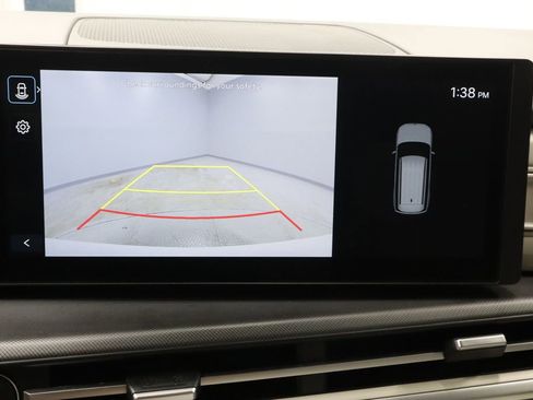 Used 2025 Hyundai Santa Fe SEL FWD image 3