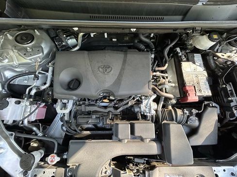 Used 2024 Toyota RAV4 XLE FWD image 12
