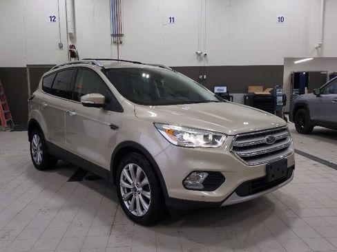Used 2018 Ford Escape Titanium image 1