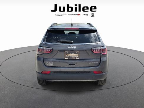 Used 2024 Jeep Compass Limited AWD/4WD image 3