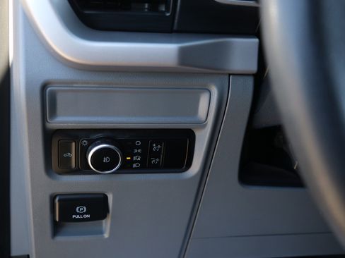 Used 2023 Ford F150 XLT image 12