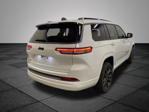 New 2026 Jeep Grand Cherokee L Limited AWD/4WD image 6