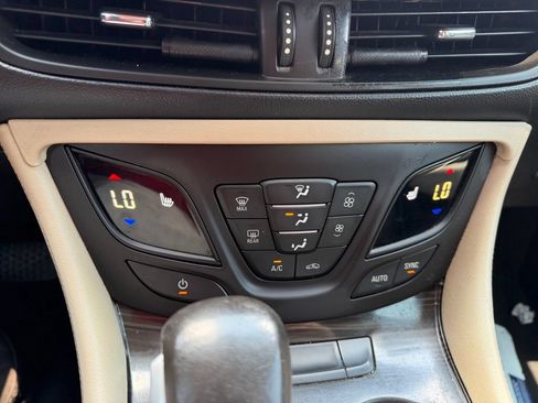 Used 2020 Buick Envision Preferred FWD image 5